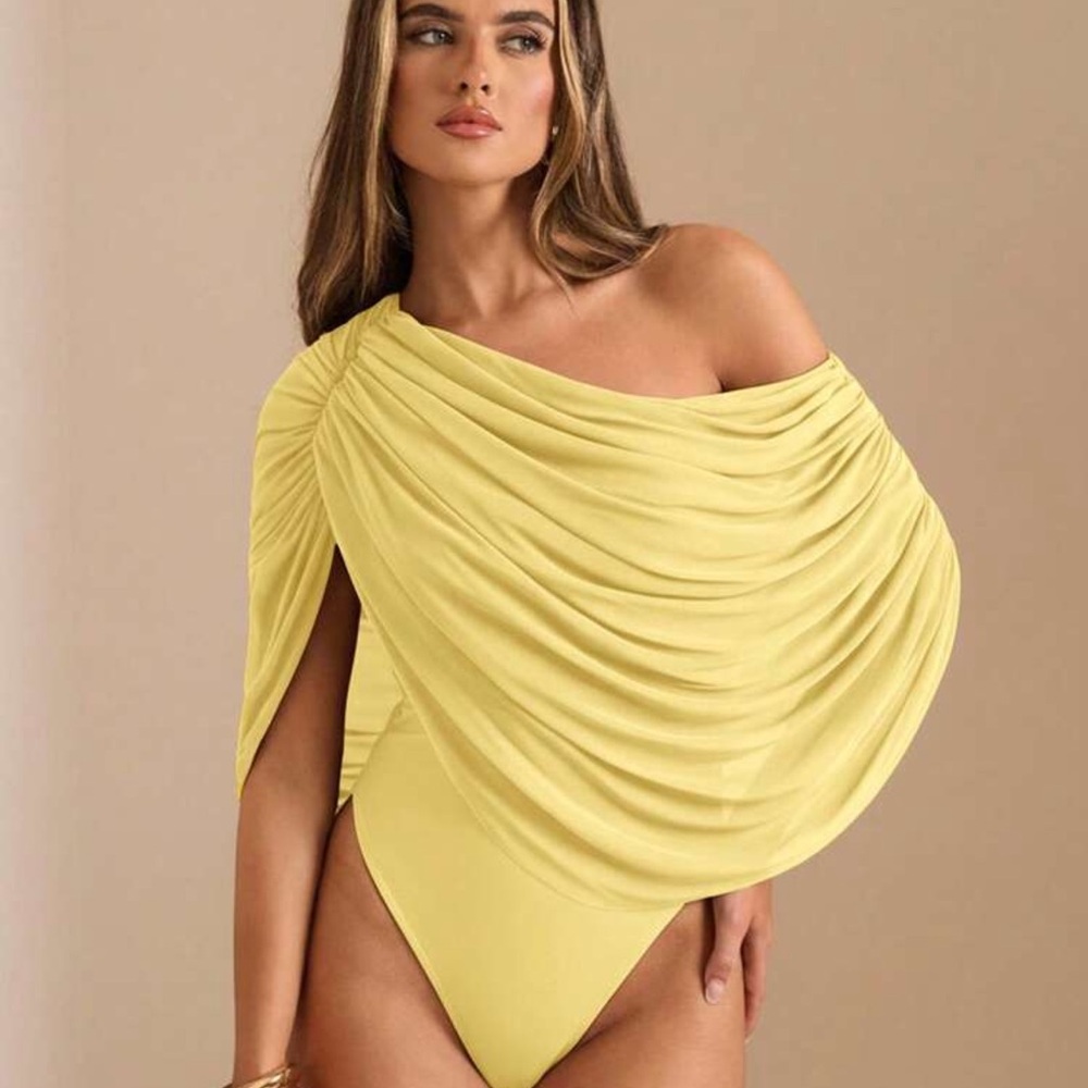 Solid  Off Shoulder Ruched Bodysuit, Tight-Fitting Elegant Bodysuit, Draped Top